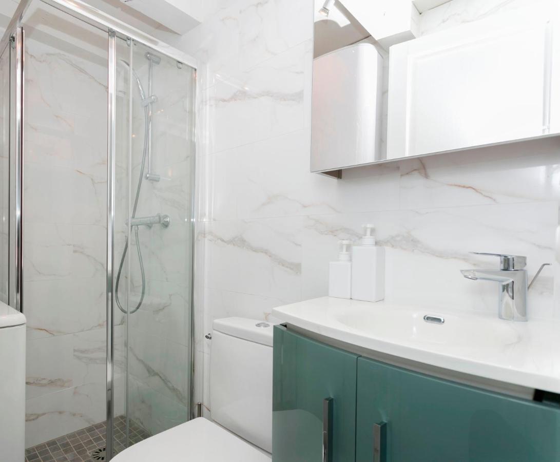 La Madeleine Private Studio Apartment Paris Exterior photo